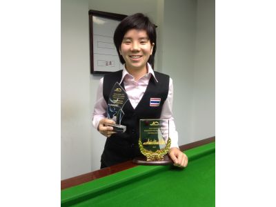 นิชา ปฐมเอกมงคล กับรางวัลชนะเลิศประเภทบุคคลจากฮ่องกง